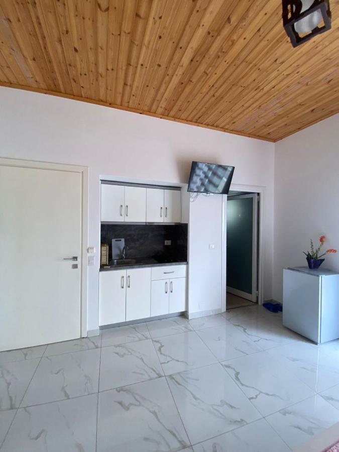 Vila Rafael Саранде Екстериор снимка